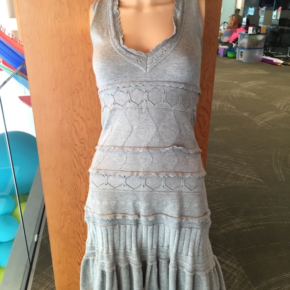 BCBGMaxAzria Dresses & Skirts - BCBG Heather grey Sleeveless ruffle dress